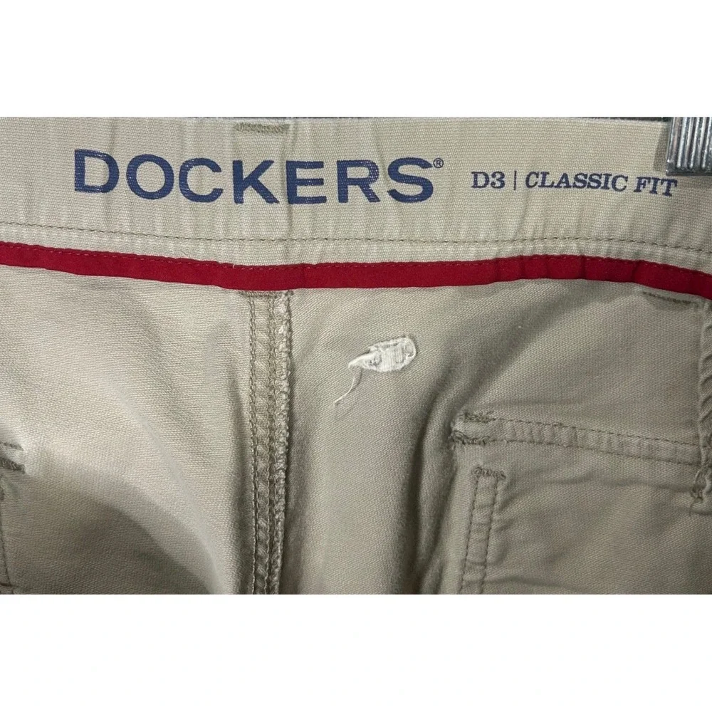 Dockers D3 Classic Fit‎ Khaki Pants Men's 40x32 Beige Casual Chino Trousers